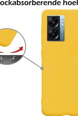 Nomfy Hoesje Geschikt voor OPPO A77 Hoesje Siliconen Cover Case - Hoes Geschikt voor OPPO A77 Hoes Back Case - Geel
