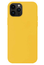 NoXx Hoes Geschikt voor iPhone 15 Pro Max Hoesje Cover Siliconen Back Case Hoes - Geel