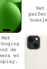 BASEY. Hoes Geschikt voor iPhone 15 Hoesje Siliconen Back Cover Case Met 2x Screenprotector - Hoesje Geschikt voor iPhone 15 Hoes Cover Hoesje - Wit