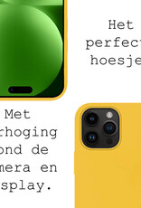BASEY. Hoes Geschikt voor iPhone 15 Pro Hoesje Siliconen Back Cover Case Met Screenprotector - Hoesje Geschikt voor iPhone 15 Pro Hoes Cover Hoesje - Geel