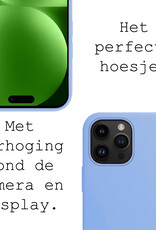 BASEY. Hoes Geschikt voor iPhone 15 Pro Hoesje Siliconen Back Cover Case Met 2x Screenprotector - Hoesje Geschikt voor iPhone 15 Pro Hoes Cover Hoesje - Lichtblauw