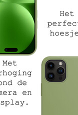 BASEY. Hoes Geschikt voor iPhone 15 Pro Max Hoesje Siliconen Back Cover Case Met 2x Screenprotector - Hoesje Geschikt voor iPhone 15 Pro Max Hoes Cover Hoesje - Groen