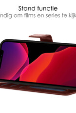 NoXx Hoes Geschikt voor iPhone 12 Pro Max Hoesje Bookcase Hoes 2-in-1 Uitneembaar Cover Hard Case - Bruin