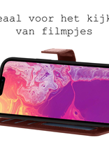 BASEY. Hoes Geschikt voor iPhone 13 Hoesje Bookcase Hoes 2-in-1 Cover - Hoesje Geschikt voor iPhone 13 Hoes 2-in-1 Hoesje Case - Bruin