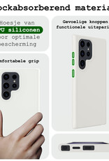 BASEY. Hoes Geschikt voor Samsung S24 Ultra Hoesje Siliconen Back Cover Case Met 2x Screenprotector - Hoesje Geschikt voor Samsung Galaxy S24 Ultra Hoes Cover Hoesje - Wit