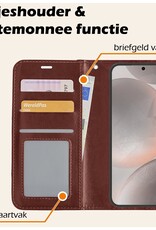 Nomfy Hoesje Geschikt voor Samsung S24 Hoes Bookcase Flipcase Book Cover Met 2x Screenprotector - Hoes Geschikt voor Samsung Galaxy S24 Hoesje Book Case - Bruin