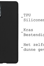 BASEY. Hoes Geschikt voor OPPO A58 Hoesje Siliconen Back Cover Case Met Screenprotector - Hoesje Geschikt voor OPPO A58 Hoes Cover Hoesje - Zwart
