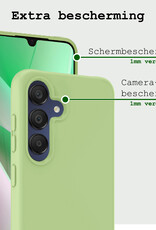 BASEY. Hoes Geschikt voor Samsung A15 Hoesje Siliconen Back Cover Case Met 2x Screenprotector - Hoesje Geschikt voor Samsung Galaxy A15 Hoes Cover Hoesje - Groen