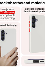 NoXx Hoes Geschikt voor Samsung A25 Hoesje Cover Siliconen Back Case Hoes Met Screenprotector - Wit