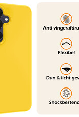 Nomfy Hoesje Geschikt voor Samsung A25 Hoesje Siliconen Cover Case Met 2x Screenprotector - Hoes Geschikt voor Samsung Galaxy A25 Hoes Back Case - Geel