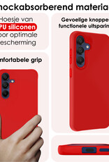 NoXx Hoes Geschikt voor Samsung A15 Hoesje Cover Siliconen Back Case Hoes Met Screenprotector - Rood