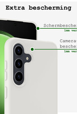 BASEY. Hoes Geschikt voor Samsung S23 FE Hoesje Siliconen Back Cover Case Met Screenprotector - Hoesje Geschikt voor Samsung Galaxy S23 FE Hoes Cover Hoesje - Wit
