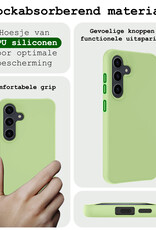 BASEY. Hoes Geschikt voor Samsung S23 FE Hoesje Siliconen Back Cover Case Met 2x Screenprotector - Hoesje Geschikt voor Samsung Galaxy S23 FE Hoes Cover Hoesje - Groen
