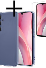 NoXx Hoes Geschikt voor Samsung A15 Hoesje Cover Siliconen Back Case Hoes Met Screenprotector - Transparant