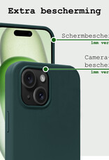 BASEY. Hoes Geschikt voor iPhone 15 Hoesje Siliconen Back Cover Case Met 2x Screenprotector - Hoesje Geschikt voor iPhone 15 Hoes Cover Hoesje - Donkergroen