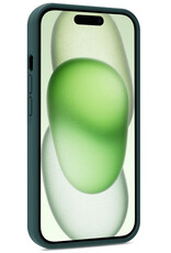 BASEY. Hoes Geschikt voor iPhone 15 Hoesje Siliconen Back Cover Case Met 2x Screenprotector - Hoesje Geschikt voor iPhone 15 Hoes Cover Hoesje - Donkergroen