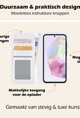 Nomfy Hoesje Geschikt voor Samsung A35 Hoes Bookcase Flipcase Book Cover Met 2x Screenprotector - Hoes Geschikt voor Samsung Galaxy A35 5G Hoesje Book Case - Wit