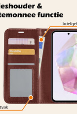 Nomfy Hoesje Geschikt voor Samsung A35 Hoes Bookcase Flipcase Book Cover Met 2x Screenprotector - Hoes Geschikt voor Samsung Galaxy A35 5G Hoesje Book Case - Bruin