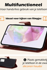 Nomfy Hoesje Geschikt voor Samsung A35 Hoes Bookcase Flipcase Book Cover Met 2x Screenprotector - Hoes Geschikt voor Samsung Galaxy A35 5G Hoesje Book Case - Bruin
