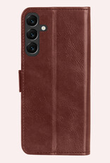 NoXx Hoes Geschikt voor Samsung A55 Hoesje Book Case Hoes Flip Cover Wallet Bookcase Met 2x Screenprotector - Bruin