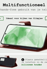 BASEY. Hoes Geschikt voor Samsung A55 Hoesje Bookcase Hoes Flip Case Book Cover Met 2x Screenprotector - Hoesje Geschikt voor Samsung Galaxy A55 Hoes Book Case Hoesje - Bruin