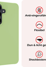 NoXx Hoes Geschikt voor Samsung A55 Hoesje Cover Siliconen Back Case Hoes Met 2x Screenprotector - Groen