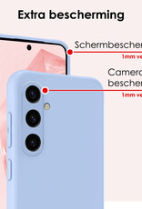 NoXx Hoes Geschikt voor Samsung A35 Hoesje Cover Siliconen Back Case Hoes Met 2x Screenprotector - Lichtblauw