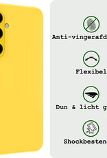 BASEY. Hoes Geschikt voor Samsung A35 Hoesje Siliconen Back Cover Case Met 2x Screenprotector - Hoesje Geschikt voor Samsung Galaxy A35 5G Hoes Cover Hoesje - Geel