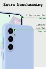 BASEY. Hoes Geschikt voor Samsung A35 Hoesje Siliconen Back Cover Case Met 2x Screenprotector - Hoesje Geschikt voor Samsung Galaxy A35 5G Hoes Cover Hoesje - Lichtblauw