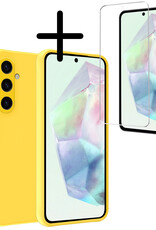 BASEY. Hoes Geschikt voor Samsung A35 Hoesje Siliconen Back Cover Case Met Screenprotector - Hoesje Geschikt voor Samsung Galaxy A35 5G Hoes Cover Hoesje - Geel