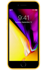 Nomfy Hoesje Geschikt voor iPhone SE 2020 Hoesje Siliconen Cover Case - Hoes Geschikt voor iPhone SE (2020) Hoes Back Case - Geel