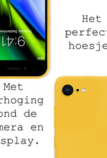 BASEY. Hoes Geschikt voor iPhone SE 2020 Hoesje Siliconen Back Cover Case - Hoesje Geschikt voor iPhone SE (2020) Hoes Cover Hoesje - Geel - 2 Stuks