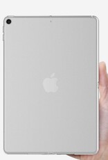 BASEY. Hoesje Geschikt voor iPad 10.2 2020 Tablethoes Shockbestendig Back Cover Siliconen Tablet Case Met 2x Screenprotector - Transparant