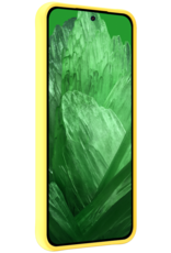 BASEY. Hoes Geschikt voor Google Pixel 8a Hoesje Siliconen Back Cover Case - Hoesje Geschikt voor Google Pixel 8a Hoes Cover Hoesje - Geel - 2 Stuks