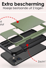 NoXx Hoes Geschikt voor iPhone 11 Hoesje Pasjeshouder Hard Cover Met Screenprotector Shock Proof Hard Case Hoes Met Kaarthouder - Donker Groen