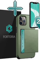 Forterra Hoesje Geschikt voor iPhone 11 Pro Max Pashouder Hard Case Hoes Met 2x Screenprotector - Hoes Geschikt voor iPhone 11 Pro Max Hoesje Back Cover Met Pasjeshouder - Donker Groen