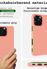 BASEY. Hoes Geschikt voor iPhone 16 Pro Hoesje Siliconen Back Cover Case Met 2x Screenprotector - Hoesje Geschikt voor iPhone 16 Pro Hoes Cover Hoesje - Perzik