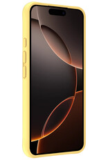 Nomfy Hoesje Geschikt voor iPhone 16 Pro Max Hoesje Siliconen Cover Case Met 2x Screenprotector - Hoes Geschikt voor iPhone 16 Pro Max Hoes Back Case - Geel