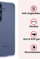 NoXx Hoes Geschikt voor Samsung A16 Hoesje Cover Siliconen Back Case Hoes Met 2x Screenprotector - Transparant