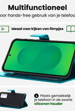 BASEY. BASEY. Samsung Galaxy S25 Hoesje Bookcase Met Screenprotector - Turquoise