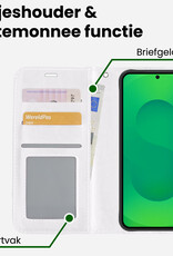 BASEY. BASEY. Samsung Galaxy S25 Hoesje Bookcase Met 2x Screenprotector - Wit