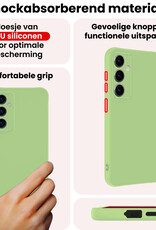 NoXx NoXx Samsung Galaxy S25 Hoesje Siliconen Met 2x Screenprotector - Groen