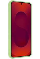 NoXx NoXx Samsung Galaxy S25 Hoesje Siliconen Met 2x Screenprotector - Groen