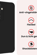 NoXx NoXx Samsung Galaxy S25 Hoesje Siliconen Met 2x Screenprotector - Zwart