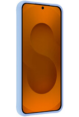 Nomfy Nomfy Samsung Galaxy S25 Hoesje Siliconen Met 2x Screenprotector - Lichtblauw