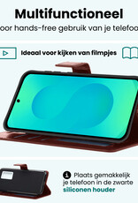 Forterra Forterra Samsung Galaxy S25 Hoesje Bookcase Met 2x Screenprotector - Bruin