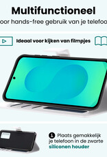 Forterra Forterra Samsung Galaxy S25 Hoesje Bookcase Met 2x Screenprotector - Wit