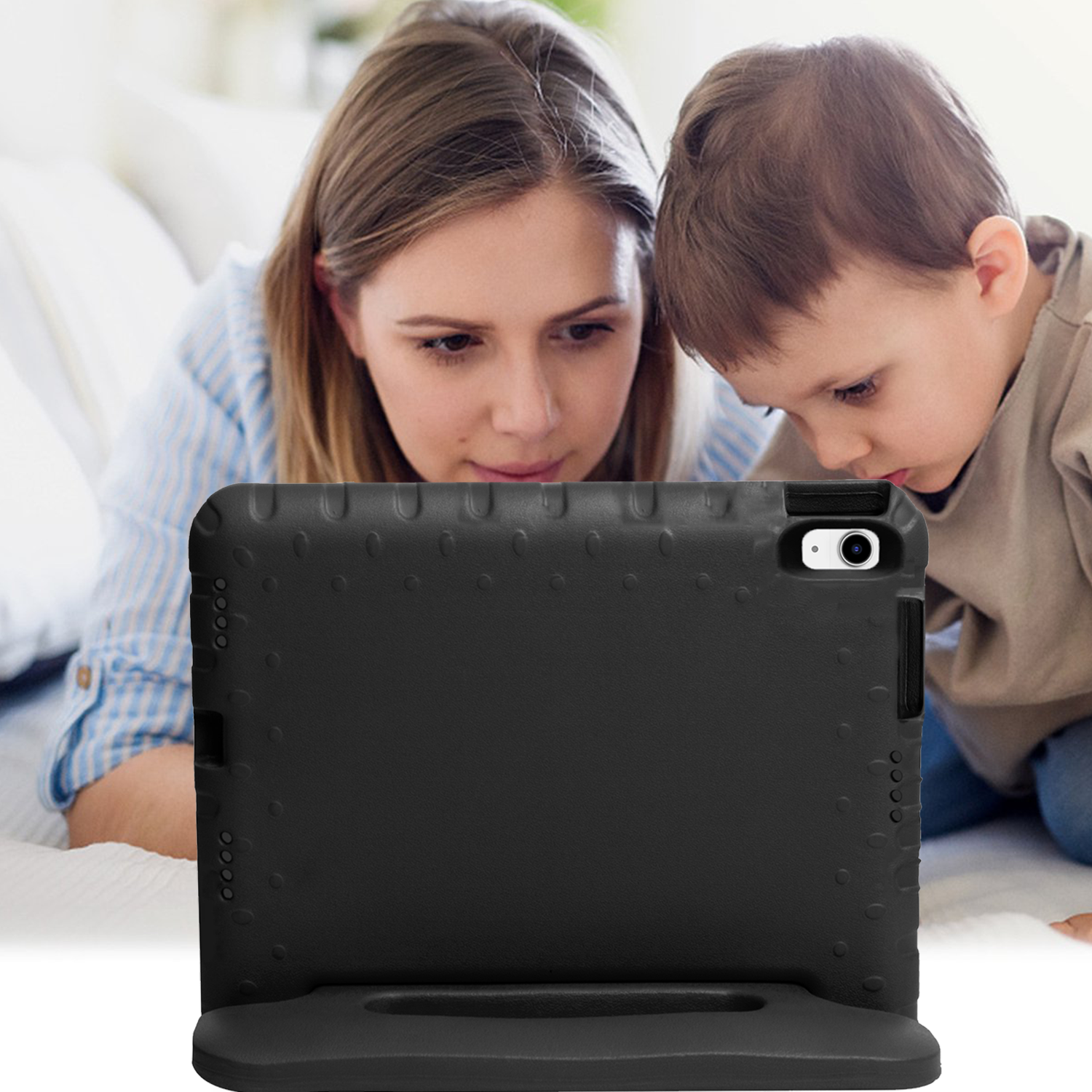 Nomfy Nomfy iPad 11 2025 Kinderhoes Met 2x Screenprotector - Zwart
