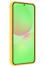 BASEY. BASEY. Samsung Galaxy A36 Hoesje Siliconen Met Screenprotector - Geel