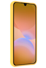 Nomfy Nomfy Samsung Galaxy A26 Hoesje Siliconen Met 2x Screenprotector - Geel
